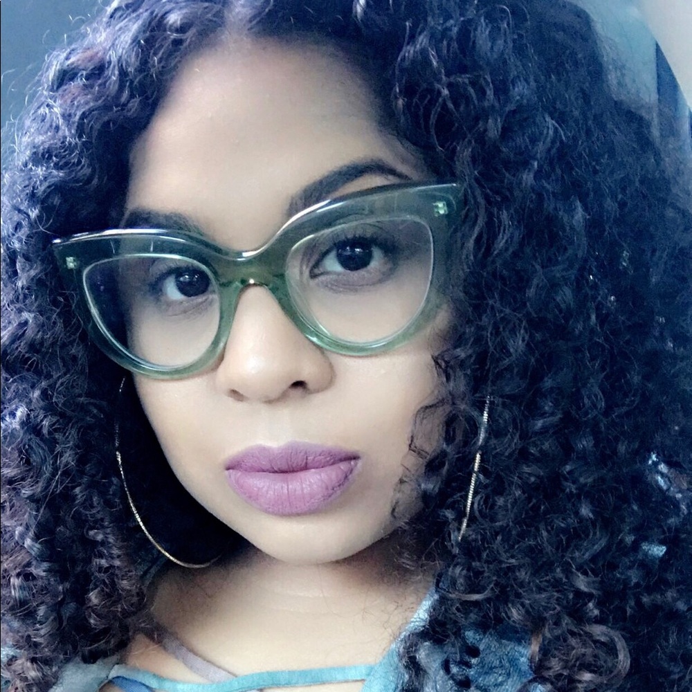 Meet your Posher, Jenell